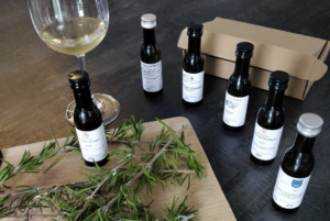 Wine samples and aroma, wine sample bottles, Vinottes, wine, P.E.T. Vinottes