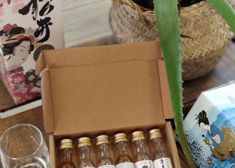 échantillons de spiritueux dans coffret kraft