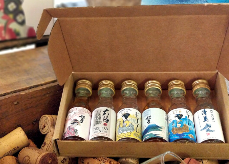 spirits samples in kraft box